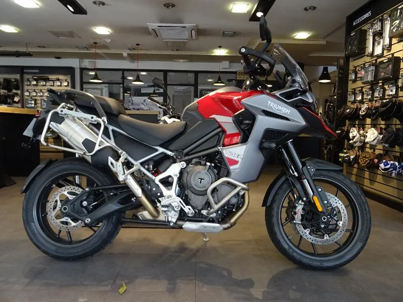 TIGER 1200 GT EXPLORER