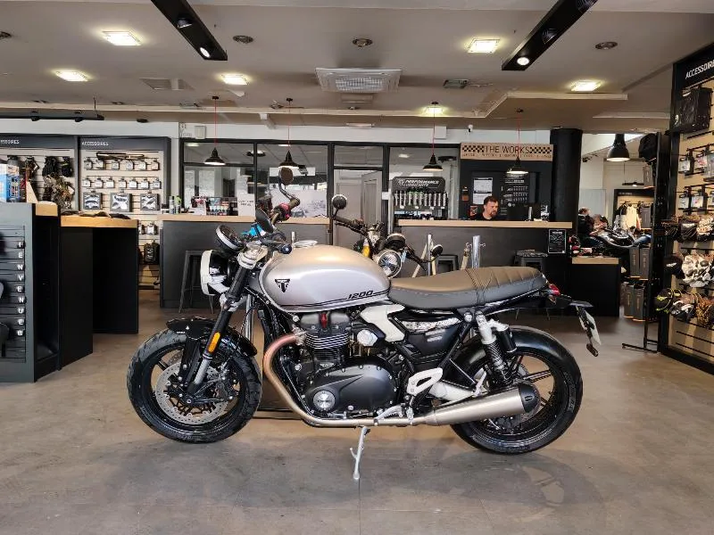 SPEED TWIN 1200