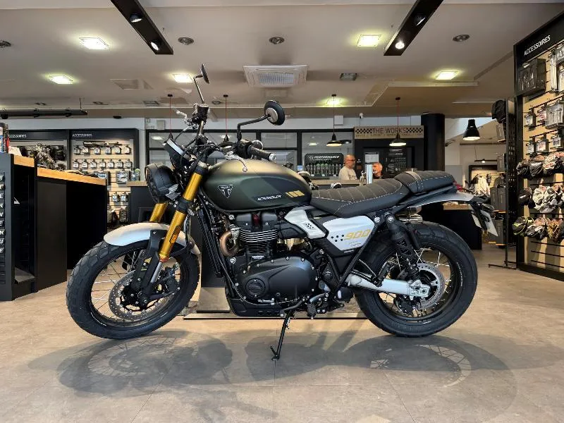 SCRAMBLER 900