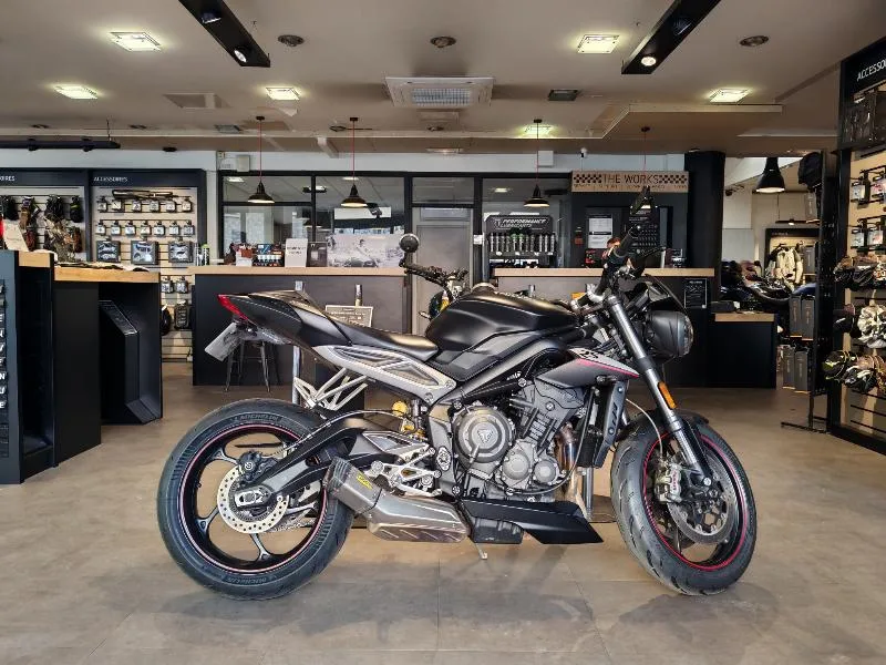 STREET TRIPLE 765 RS 2019