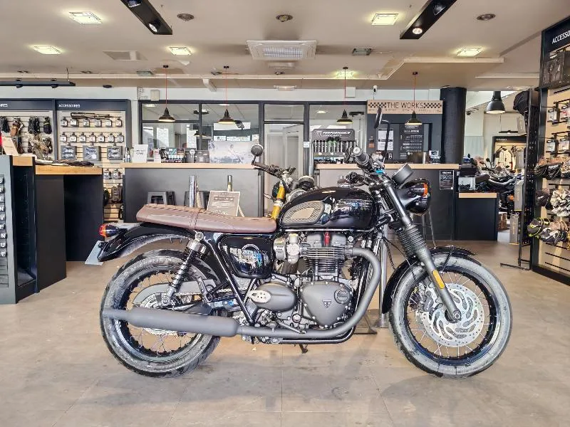 Bonneville T120 Black