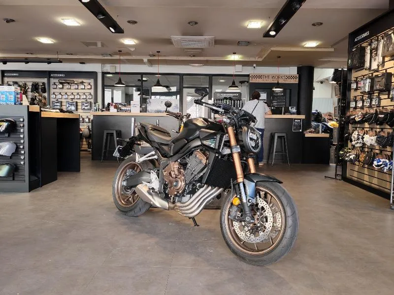 CB 650 R