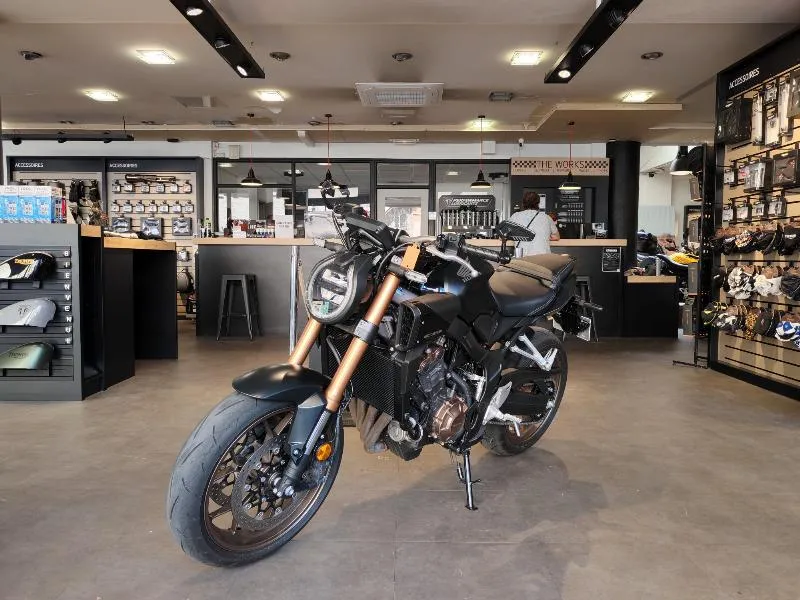 CB 650 R