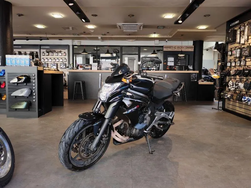 ER6
