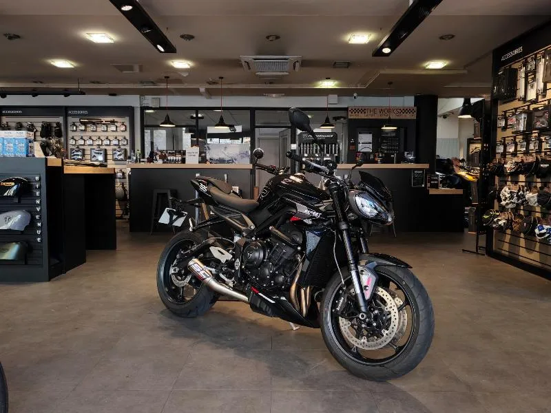STREET TRIPLE 765 R A2