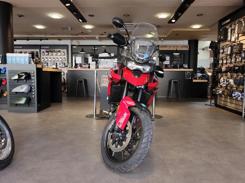 TIGER 900