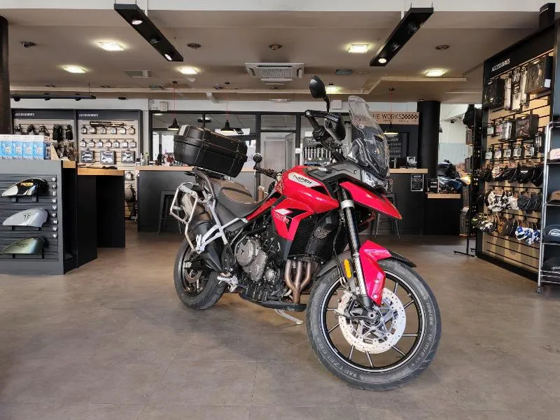 TIGER 900