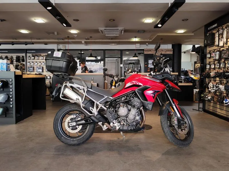 TIGER 900