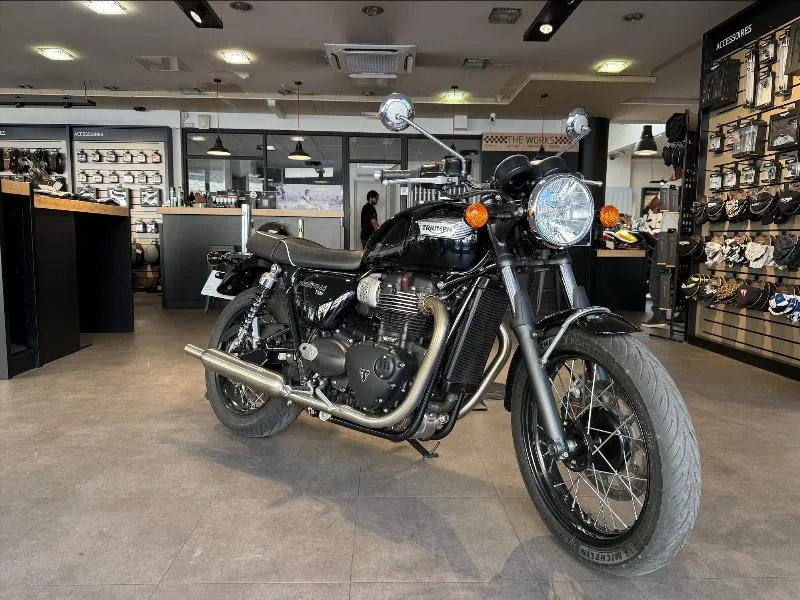 Bonneville T100