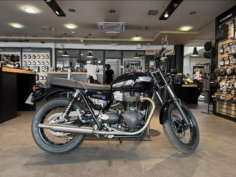 Bonneville T100