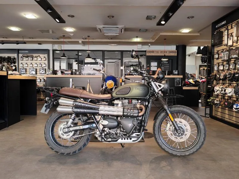 STREET SCRAMBLER  900