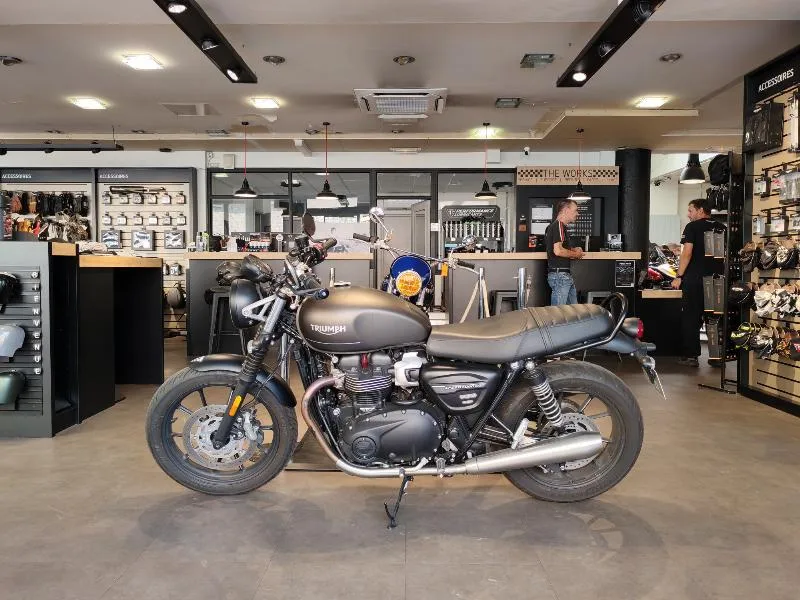 SPEED TWIN 900
