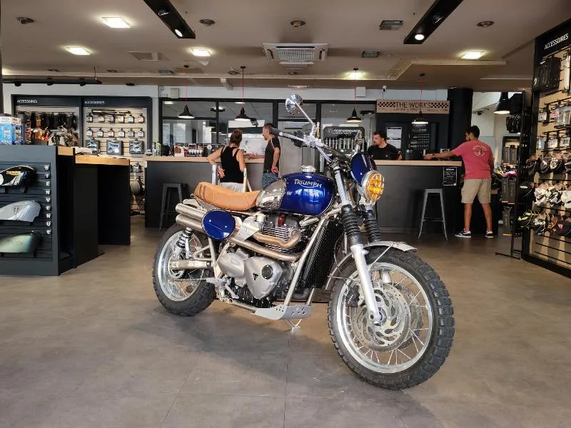 BONNEVILLE T120