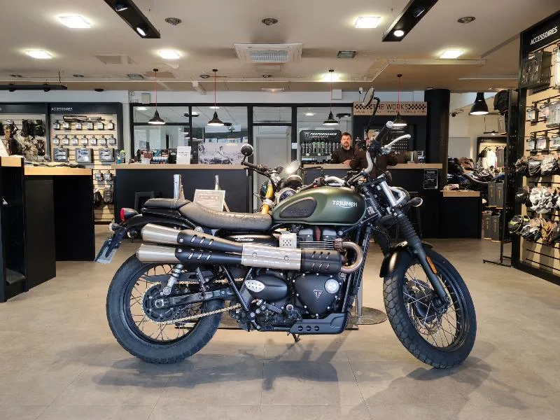 STREET SCRAMBLER  900