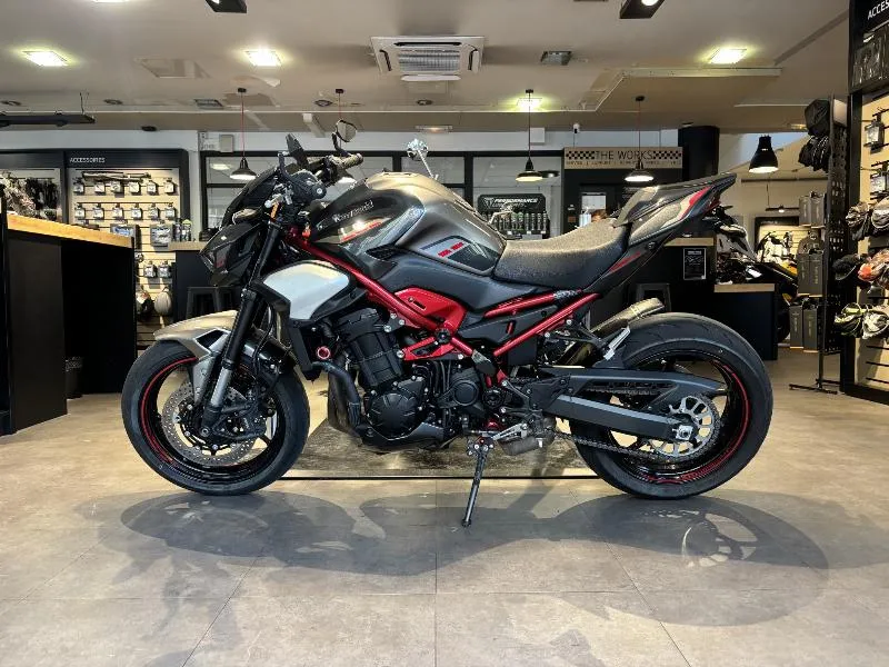 Z 900