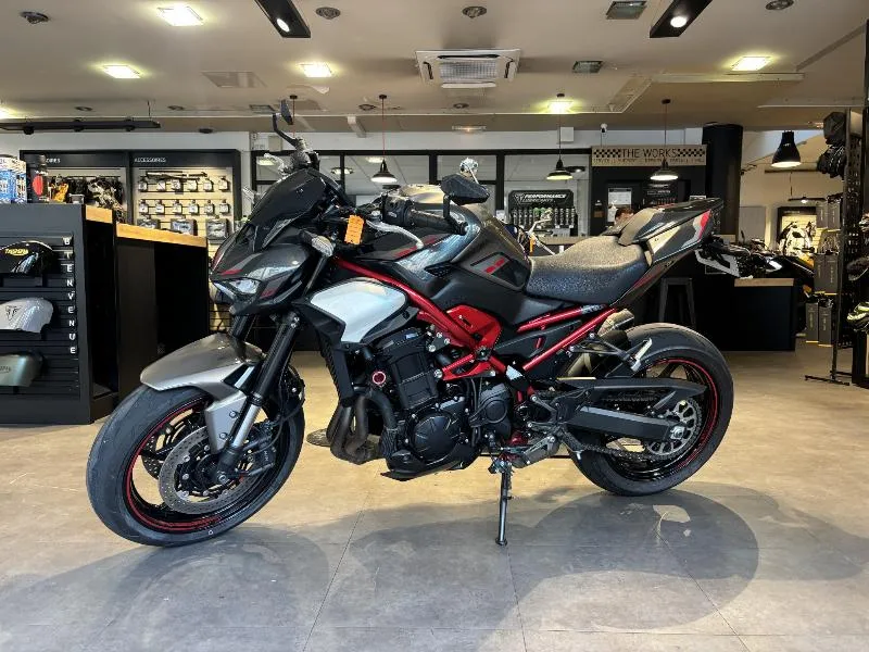 Z 900