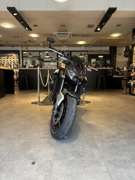 Z 900