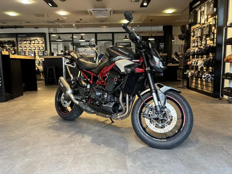 Z 900
