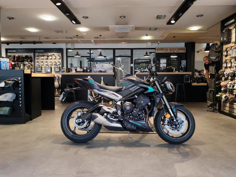 STREET TRIPLE 765 RS