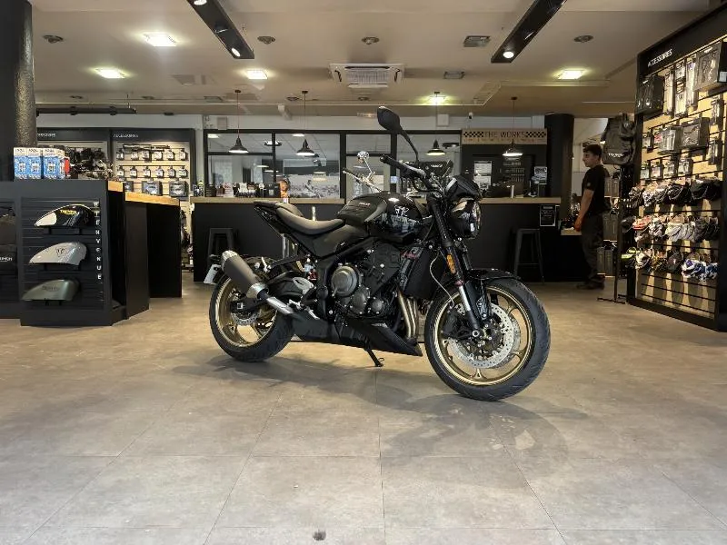 TRIDENT 800
