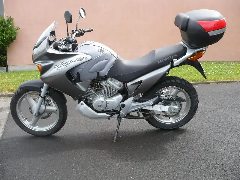 VARADERO 125