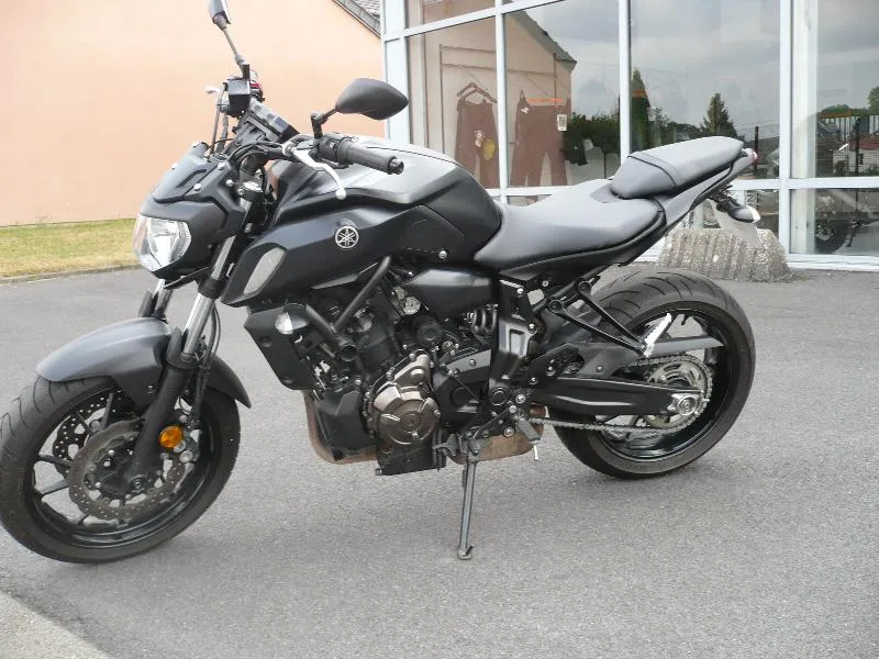 MT07