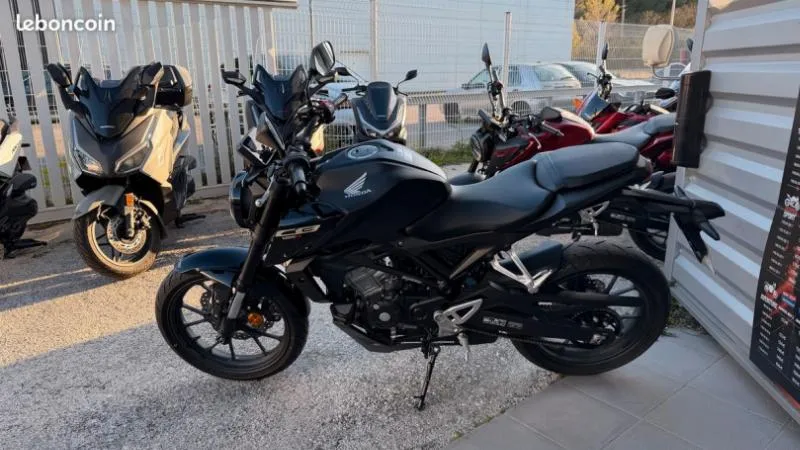 CB125R