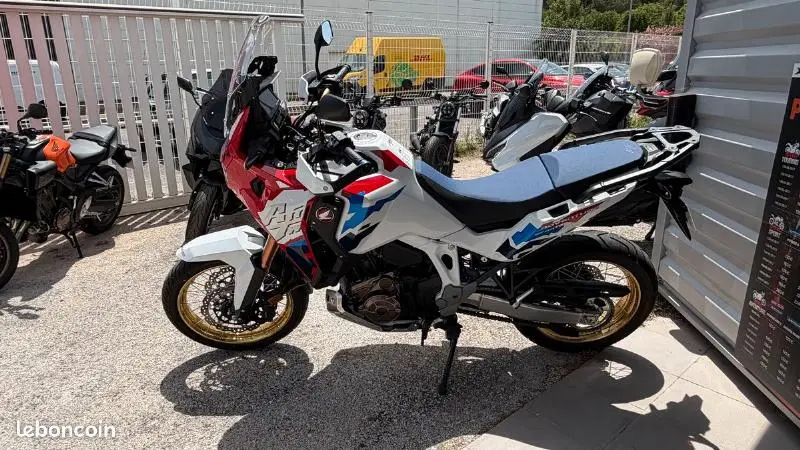 CRF 1100 L AFRICA TWIN  ADVENTURE SPORTS DCT