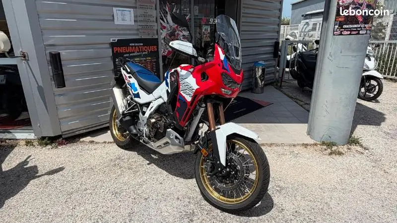 CRF 1100 L AFRICA TWIN  ADVENTURE SPORTS DCT