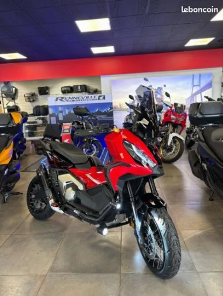 XADV 750