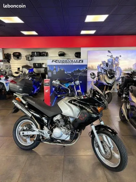 VARADERO 125