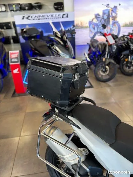 790 ADVENTURE
