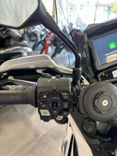 CRF 1100  L AFRICA TWIN