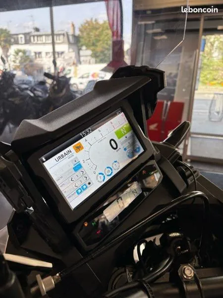 CRF 1100  L AFRICA TWIN
