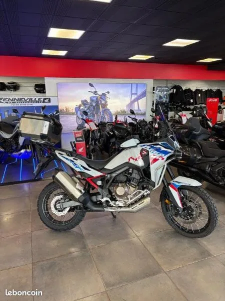 CRF 1100  L AFRICA TWIN