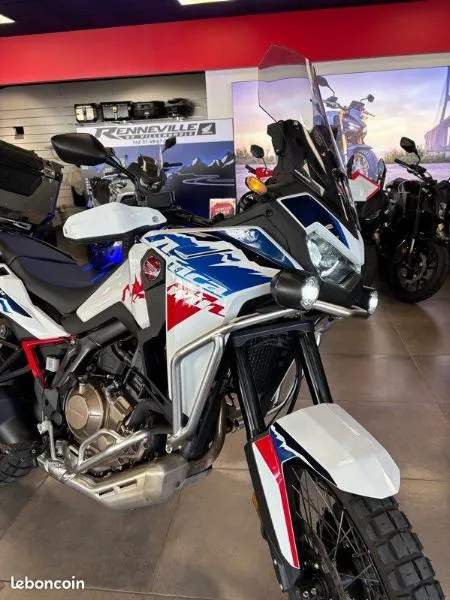 CRF 1100  L AFRICA TWIN
