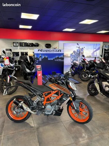 125 DUKE ABS