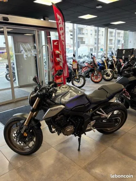 CB650R Neo Sports Café