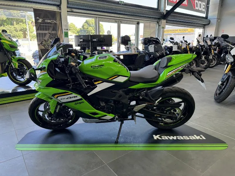 Ninja ZX4RR
