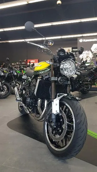 Z900RS