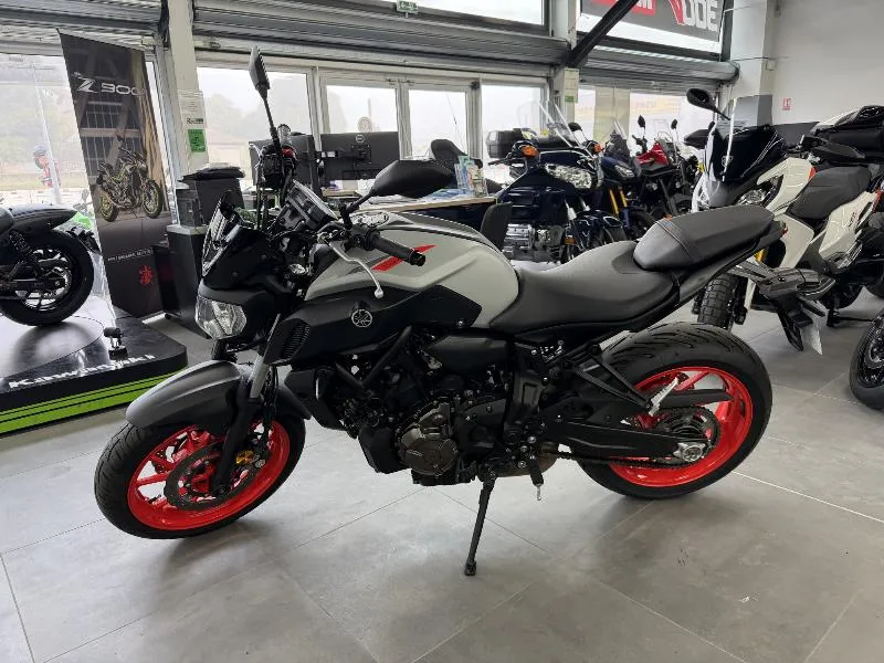 MT07 