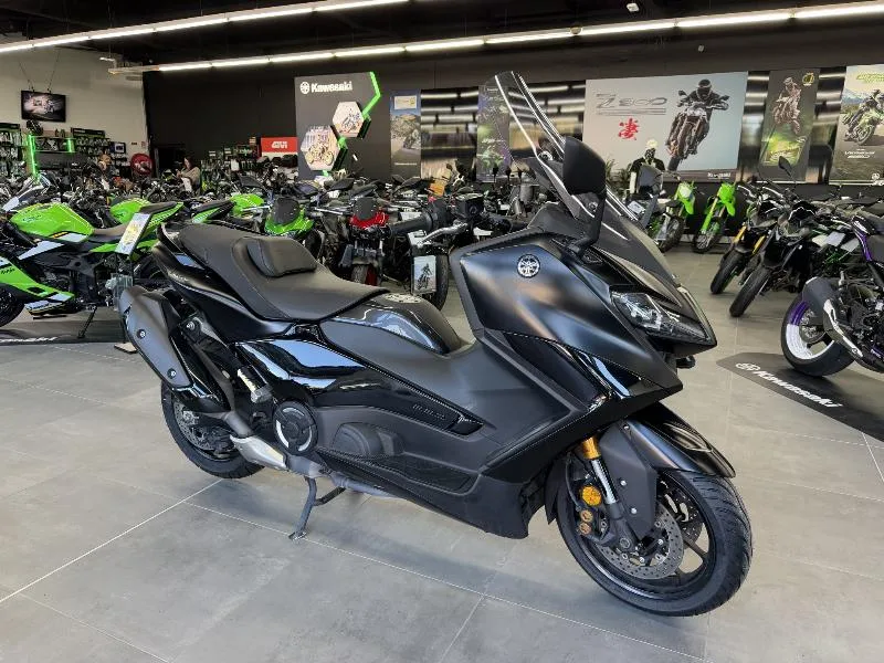XP TMAX 560 TECH MAX