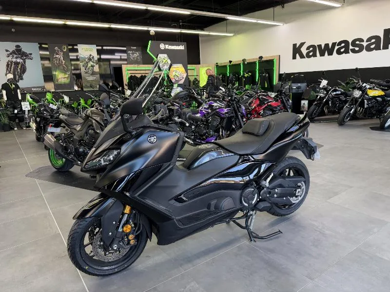 XP TMAX 560 TECH MAX