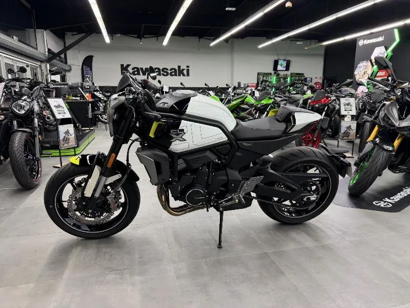 CLX 700 SPORT