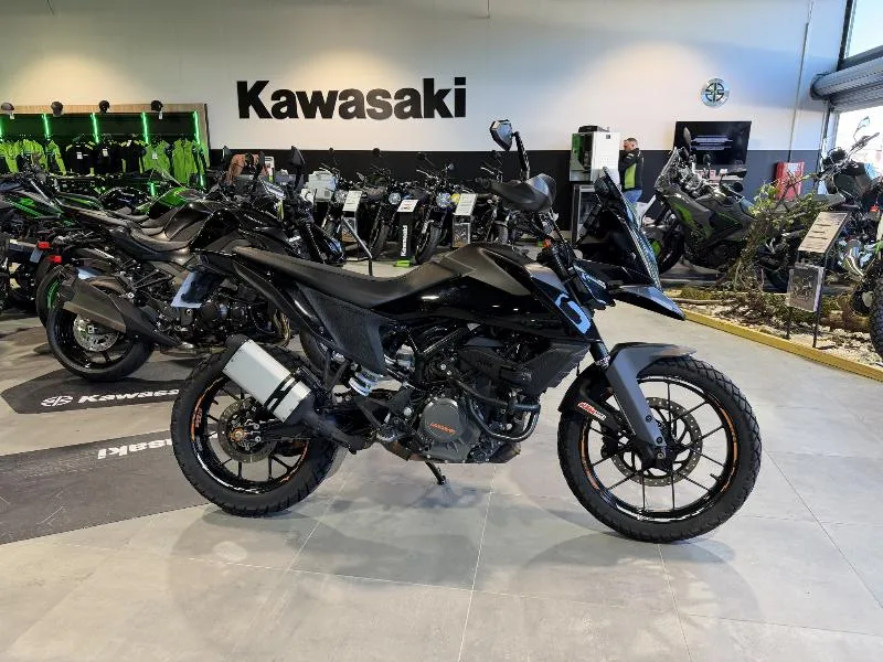 390 ADVENTURE 2022