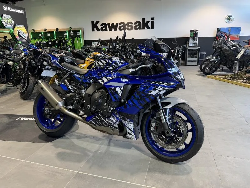 YZF 1000 R1