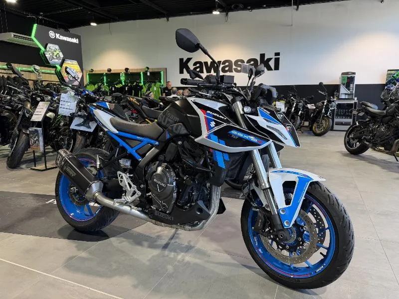GSX8S