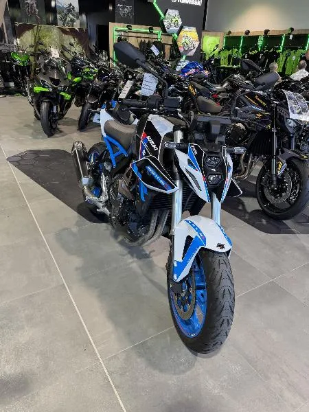 GSX8S