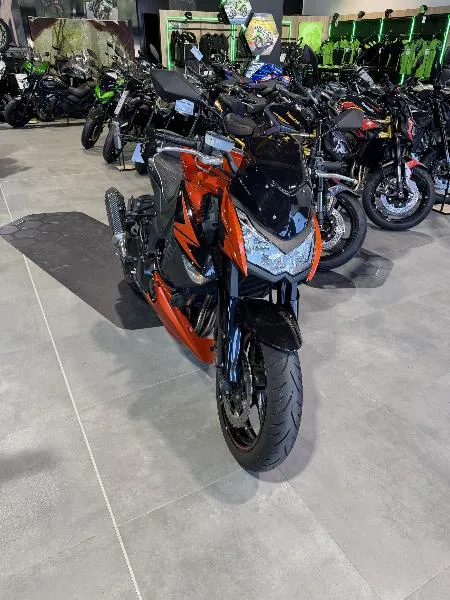 Z 1000