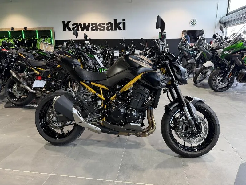 Z 900